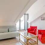 Centro, 2 Bagni, 2 Camere: La Casa Sui Tetti